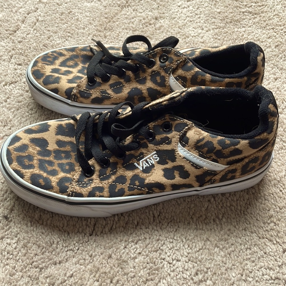Womens Cheetah print Vans